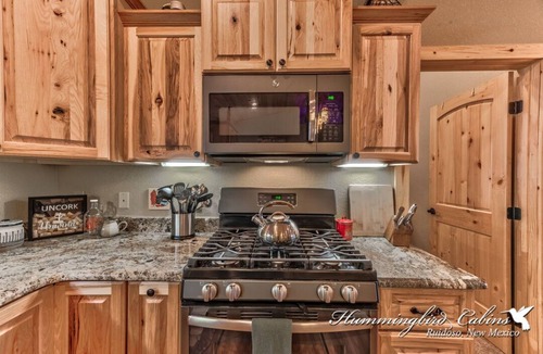 Ruidoso Cabin | Spotted Owl Pet Friendly | Your Peaceful Pine Retreat w/Owl-Worthy Views & Hot Tub Soaks