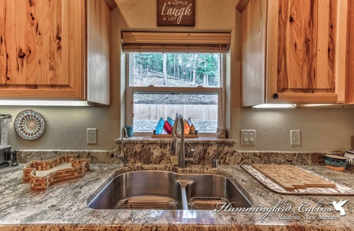 Ruidoso Cabin | Spotted Owl Pet Friendly | Your Peaceful Pine Retreat w/Owl-Worthy Views & Hot Tub Soaks