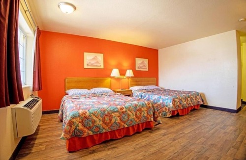 Lordsburg Hotel | Stay In Pet Friendly Room Near Shakespeare Ghost Town History