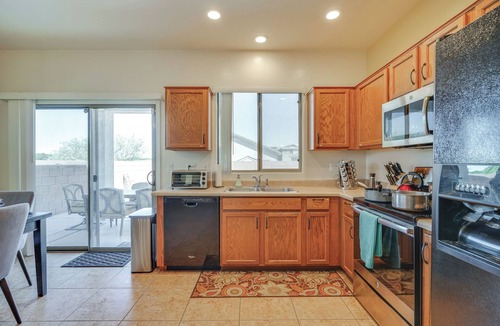Green Valley House | Step-Free Sahuarita Retreat! Patio + Pool Access