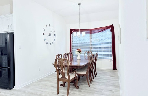 Stone Oak House | Stone Oak Luxury | Private Elevator | Step-Free