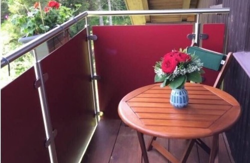 Hierholz Apartment | Studio '4' with Shared Terrace, Balcony and Wi-Fi
