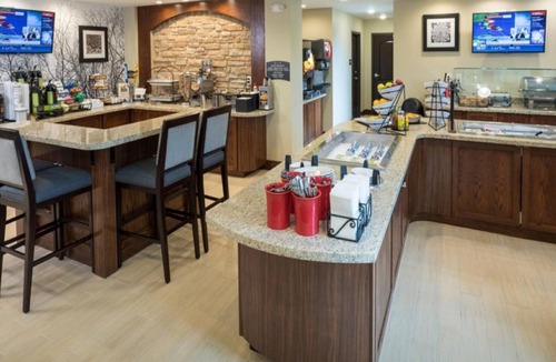 Wichita Falls Apartment | Studio Suite in Wichita Falls | Free Breakfast + Fitness Center Access!