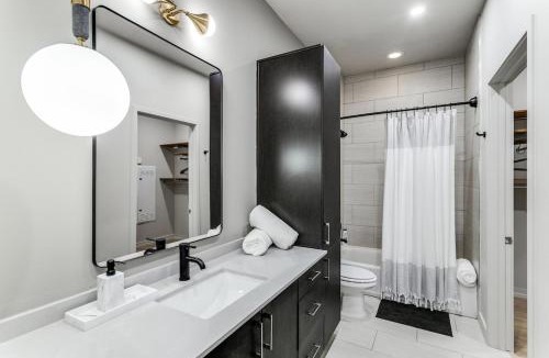 Cityplace Apartment | Stunning Apt in West Village
