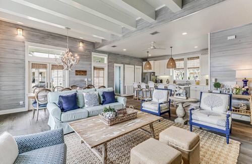 Cinnamon Shore House | Stunning Cinnamon Shore Home w/Lake View & Access to Resort-Like Amenities