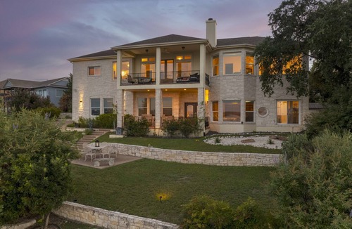 Travis Landing Villa | Stunning L. Travis Sunrise Lake House Large 4B w/Views, Hot tub, theater & Gym