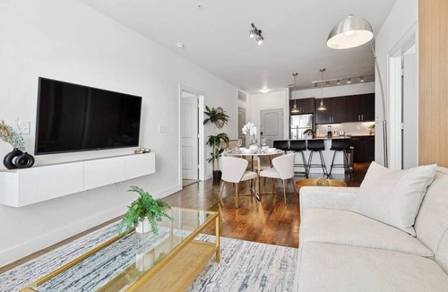 Frisco House | Stylish 2B near Legacy West