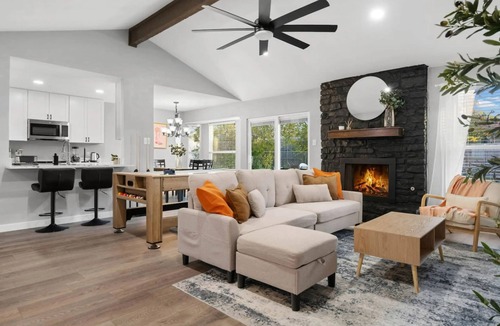 Brushy Creek House | Stylish 3BR Home, Workspace, Fast WiFi, Game Room, Backyard & Trail Access