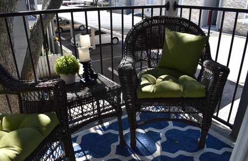 Dallas House | Stylish Condo near SMU, NorthPark & Greenville Ave with Pool