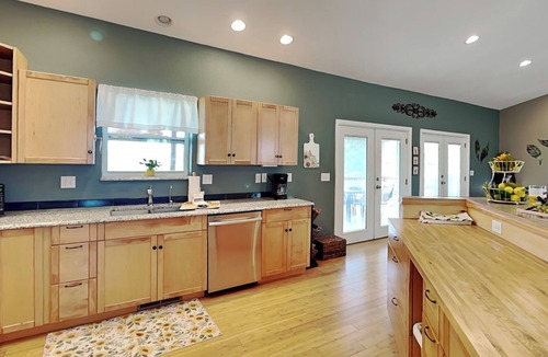 Ruidoso House | Sunrise Vista | Amazing Views, Hot Tub, Pet-Friendly