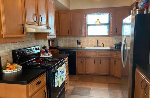 Leisure Land House | Sunsets on Cedar Creek Lake - Fantastic Lot with incredible lake access & views!