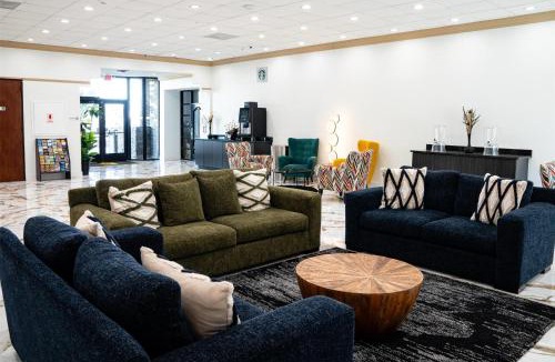 Central City Hotel | Super 8 by Wyndham Corpus Christi Airport