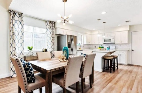Katy Apartment | Super Cozy Entire House ABL Near Downtown - Book Now !