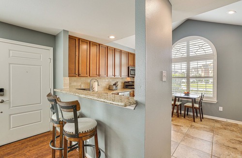 Klein House | Swim, Golf & Shop: Family Spring Getaway