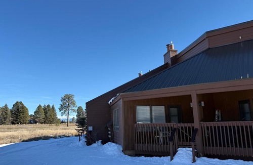 Pagosa Springs Villa | TALISMAN AMAZING VIEWS Walk to Uptown Sleeps 4