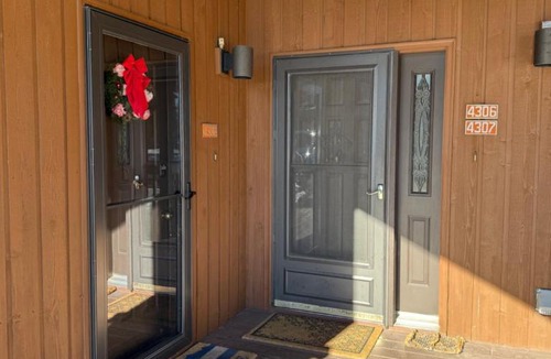 Pagosa Springs Villa | TALISMAN AMAZING VIEWS Walk to Uptown Sleeps 4