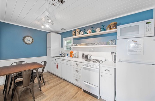 Old Town Cottage | The All Season Cottages are right in the heart of Port A and just a 2 minute dri