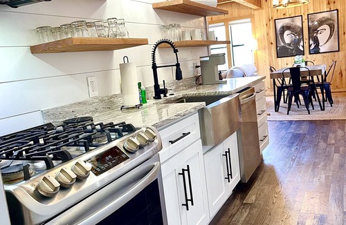 Alpine Village Cabin | The Alpine Haven Mountain Views Near Wolf Creek Fire Pit Pet Friendly