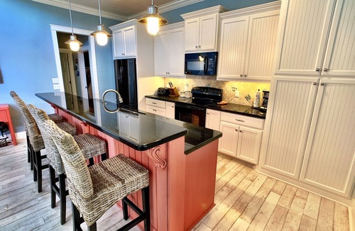 Port Bolivar House | THE ARK ON CRYSTAL BEACH, spacious, well appointed home, close to the beach