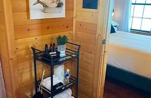 Breckenridge Cabin | The Bass Hall Casita on Hubbard Shores