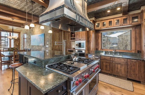Purgatory House | The Cantilever Lodge - Purg's Finest Luxury Home- Unreal Views, Firepit