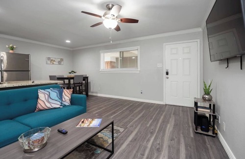 Old East Dallas Condo | The Eastside Dallas Nest - Modern 1BR Near Uptown
