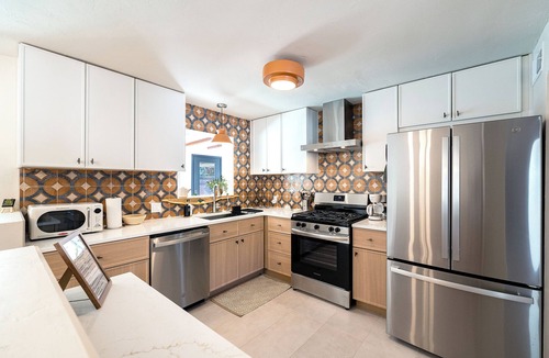 Tucson House | The El Jay. Upscale Designer Home w/Pool. Sleeps 9