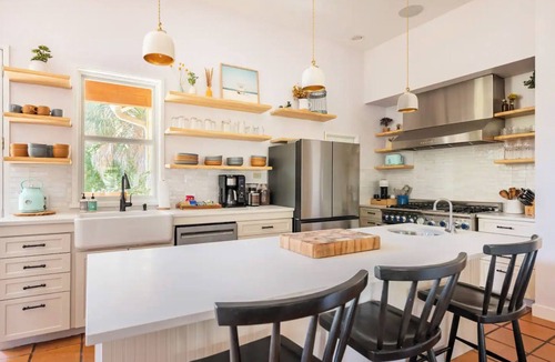 Central East Austin House | The Golden Craftsman l All King Beds l East Austin