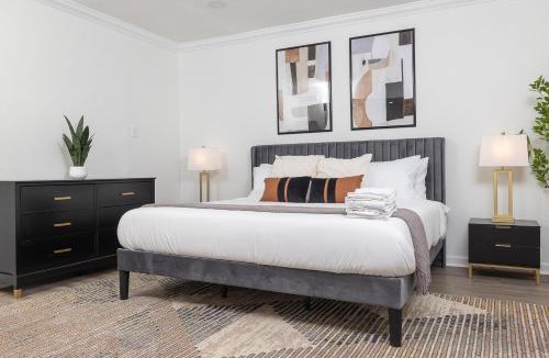 North San Antonio - SAT House | The Haven at Castle Hills 5 Bedroom Retreat San Antonio