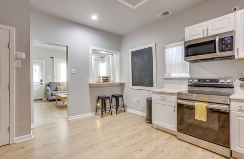 Stephenville House | The Hive · 3BR · 1 Block Downtown · Pet Friendly