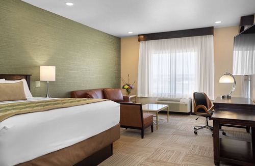 Sunland Park Hotel | The Hotel at Sunland Park Casino El Paso, an Ascend Collection Hotel