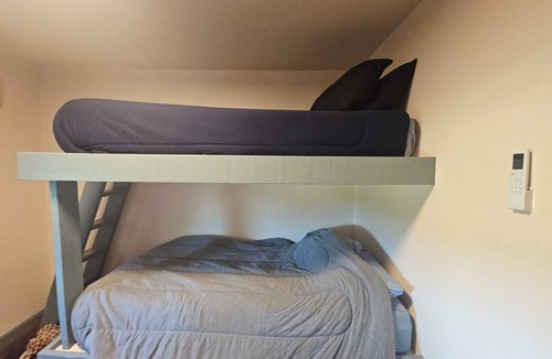 Boothville-Venice Cabin | The LA. Lodge Charming 2 Bedroom Fishing/Hunting Camp in Venice, La.