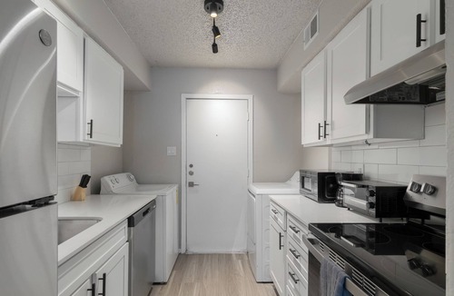 North Arlington Apartment | The Landry 129 | Spacious and Cozy 1 Bedroom 1bth