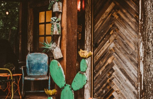 Elmo Cabin | The Miner's Shack at Prayer-E-Land