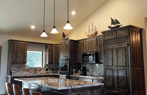 Granbury House | The Oaks, a stunning 2-bedroom 2-bath home on 3 private acres in Granbury