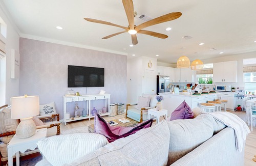 Galveston House | The Purple Pelican | House in Galveston