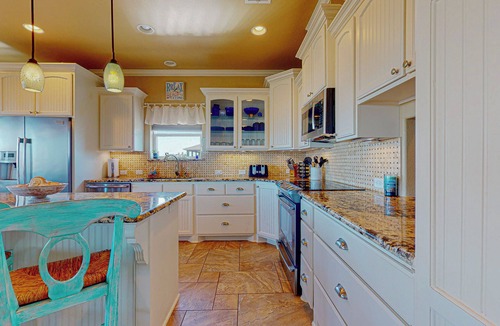 Crystal Beach House | The Real Deal: 3 BR, 2 BA House in Port Bolivar, Sleeps 14