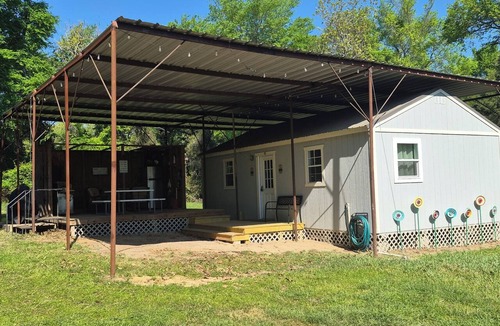 Jewett House | The Sassy KaKtus Tiny Home, Near Lake & Marina
