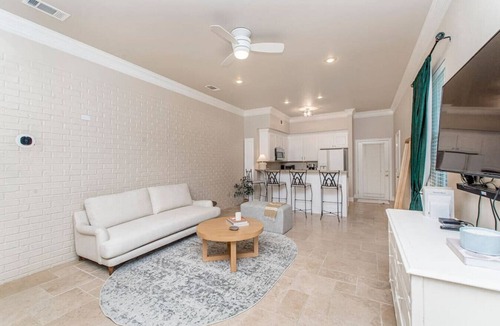 Covington House | The Southern House | Waterfront | Pet Friendly