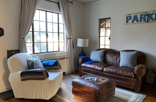 Tyrone Apartment | The Walton- A centrally located historic apartment