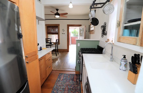 West University House | The Wildcat, cozy spot near U of A
