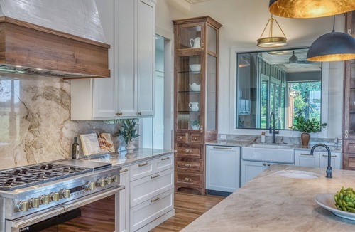 Round Top House | The Winn Retreat, Round Top, Texas a serene 4-bedroom house with views
