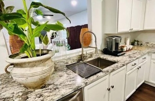 Cedar Park House | THE ZEN LUXE LOUNGE