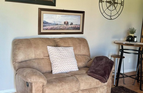 Madisonville Apartment | This little Nook, 1-bedroom apartment in delightful Madisonville with AC, WiFi.