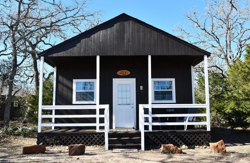 Ledbetter Apartment | Tiny Picturesque Cabin on Idyllic Ranch with lake view close to Round Top TX
