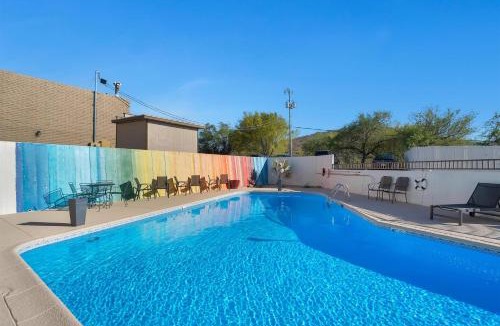 Tombstone Hotel | Tombstone Lookout Lodge, SureStay Collection by Best Western