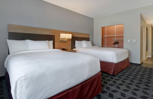 Biggs Field Hotel | TownePlace Suites by Marriott El Paso East/I-10
