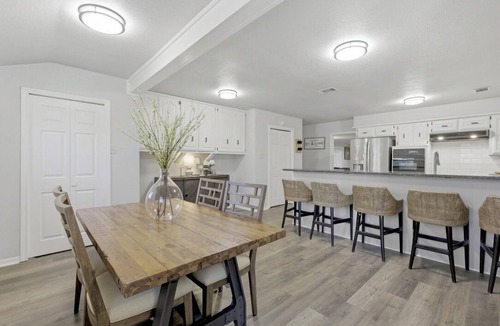 Salado House | Townhome on Mill Creek Golf Course with onsite golf cart rental