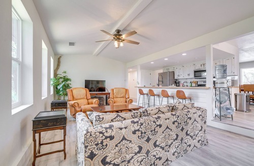 Edgewood House | Tranquil Edgewood Retreat with Patio & Grill!