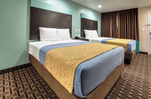 Fort Worth Hotel | Travel on a Budget: Room w/Kitchenette Free Breakfast, Free Wi-Fi